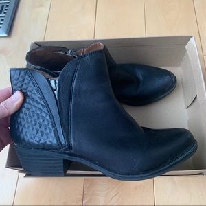 Lucky Brand black leather booties - 9